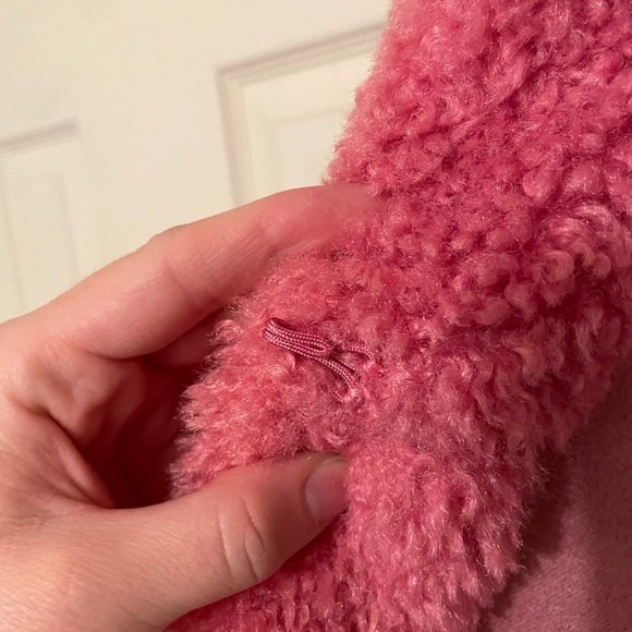 **SOLD** NWOT LuLus Faux Fur Hot Pink Jacket - Picture 3 of 5